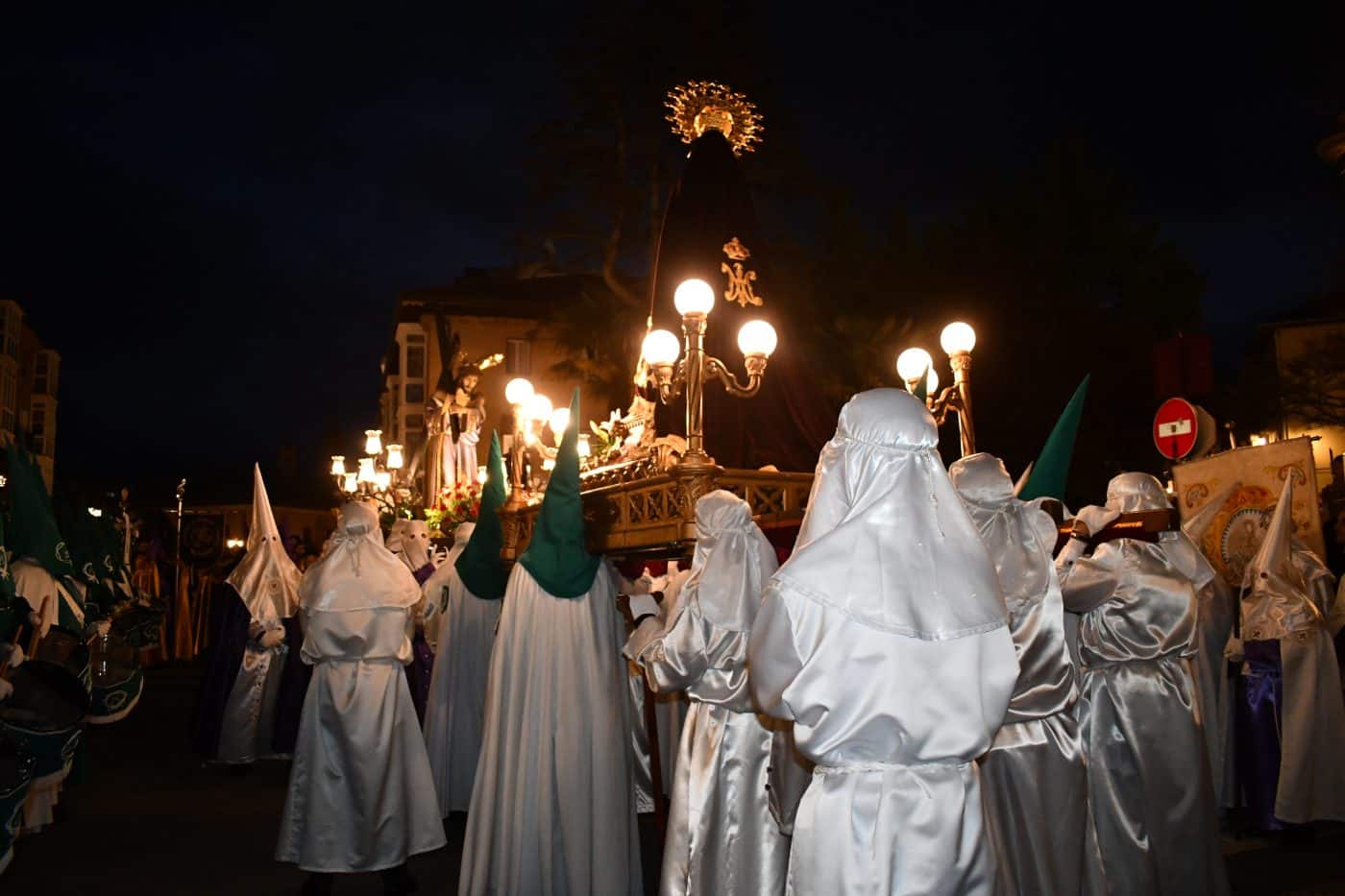 La procesión de El Encuentro vuelve a brillar en Haro sin la amenaza de la lluvia 13