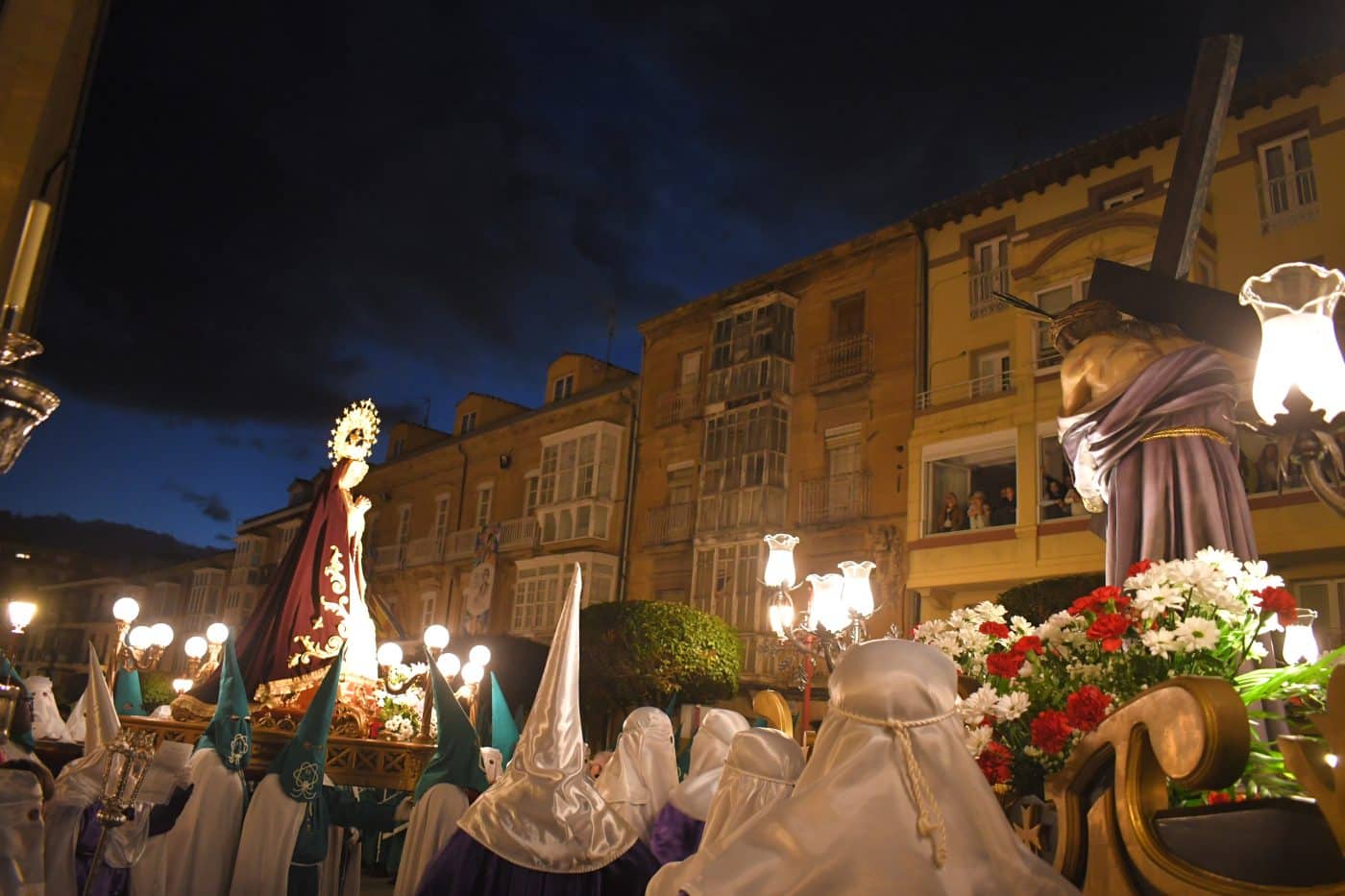 La procesión de El Encuentro vuelve a brillar en Haro sin la amenaza de la lluvia 6