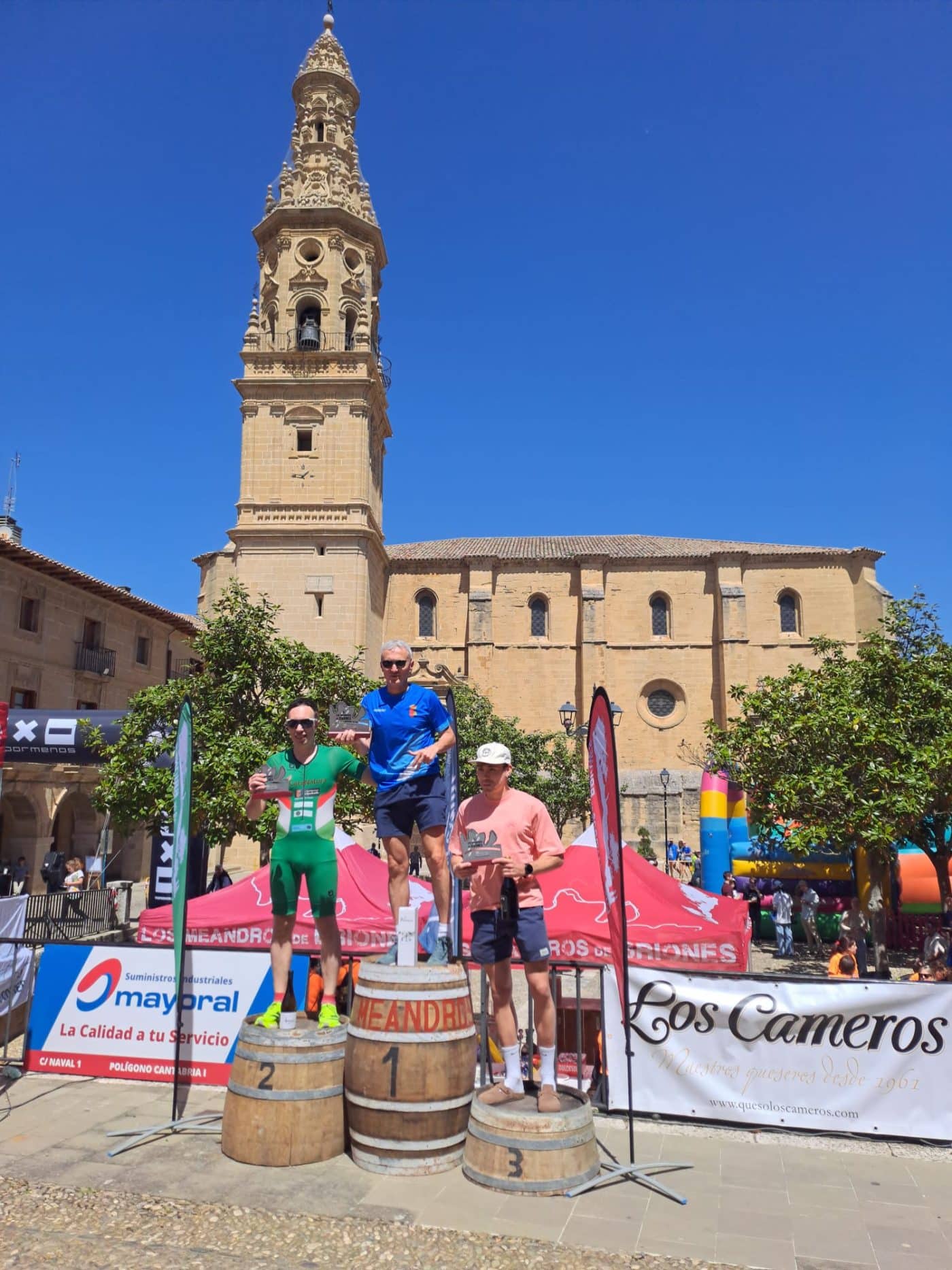 Medio millar de participantes disfrutan de una nueva edición de Los Meandros de Briones 2