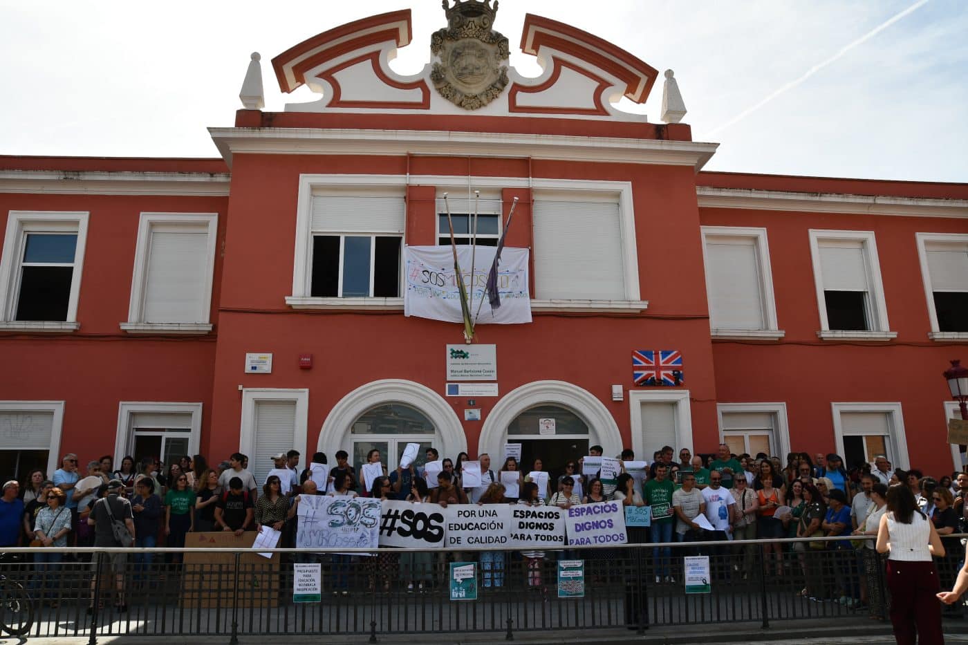 Concentración en el IES Manuel Bartolomé Cossío de Haro para exigir "espacios dignos" para el centro 17
