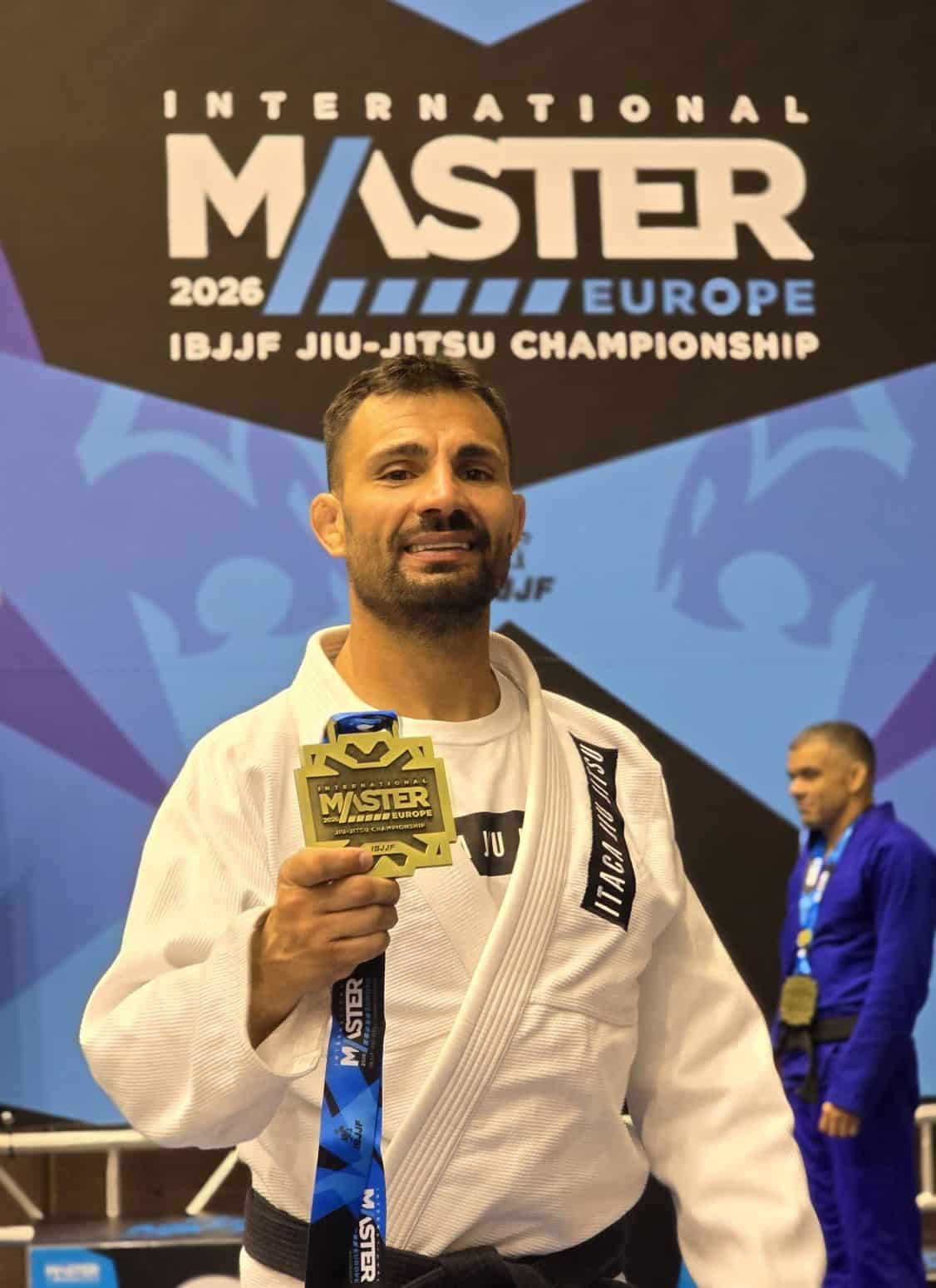 Diego Barrasa se cuelga el oro en el Campeonato de Europa Máster de jiu-jitsu en Barcelona 5