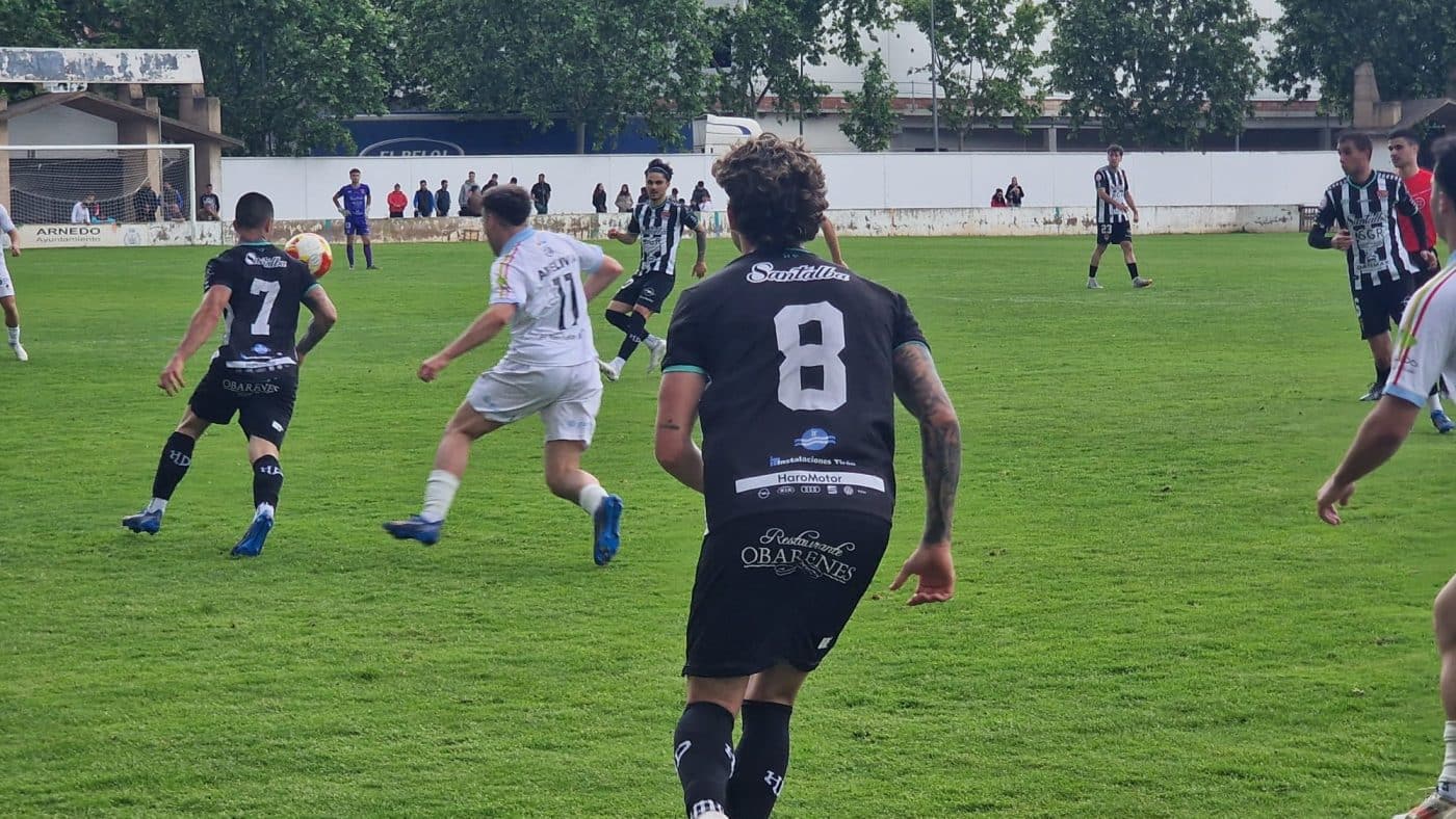 El Haro despide la temporada con derrota por la mínima en Arnedo 3 El Haro despide la temporada con derrota por la mínima en Arnedo 3