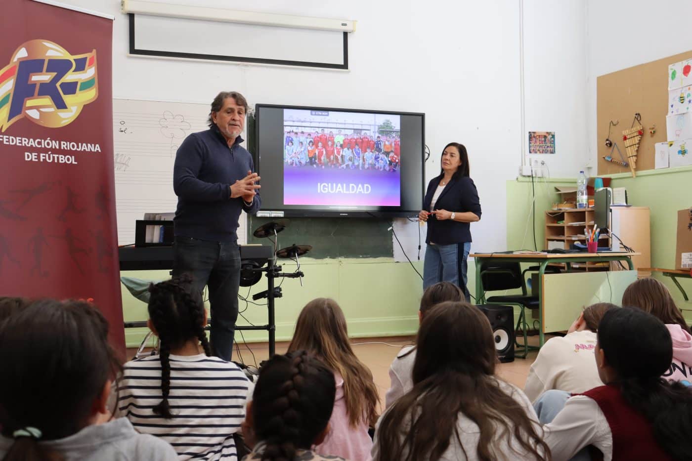 El plan 'Ellas también juegan' llega a Haro y Casalarreina para impulsar el fútbol femenino desde las aulas 7
