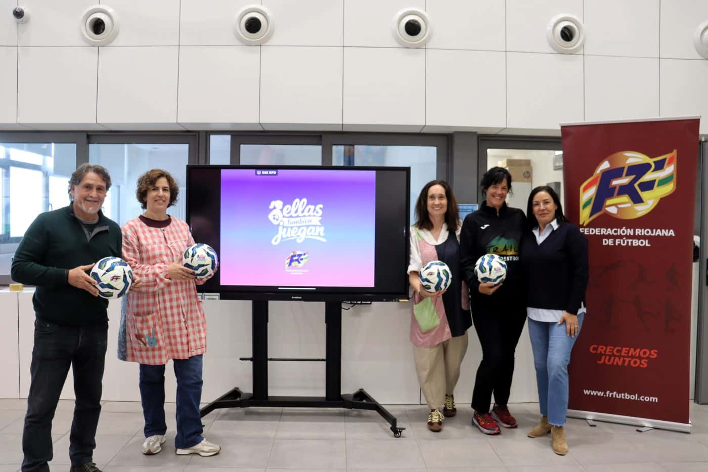 El plan 'Ellas también juegan' llega a Haro y Casalarreina para impulsar el fútbol femenino desde las aulas 2