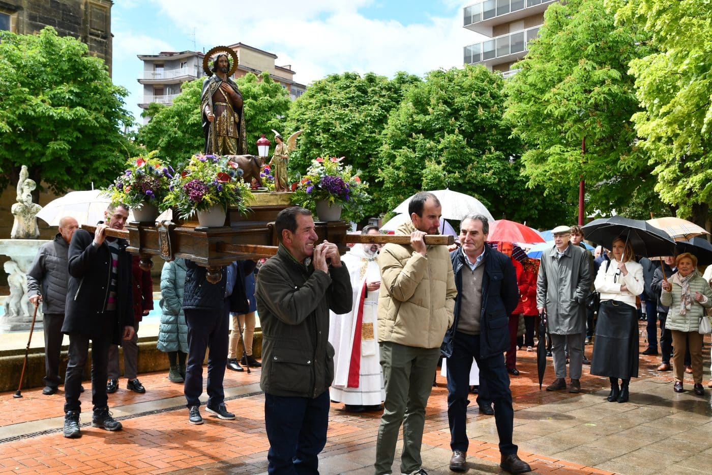 Haro celebra la festividad de San Isidro bajo la lluvia 4 Haro celebra la festividad de San Isidro bajo la lluvia 4