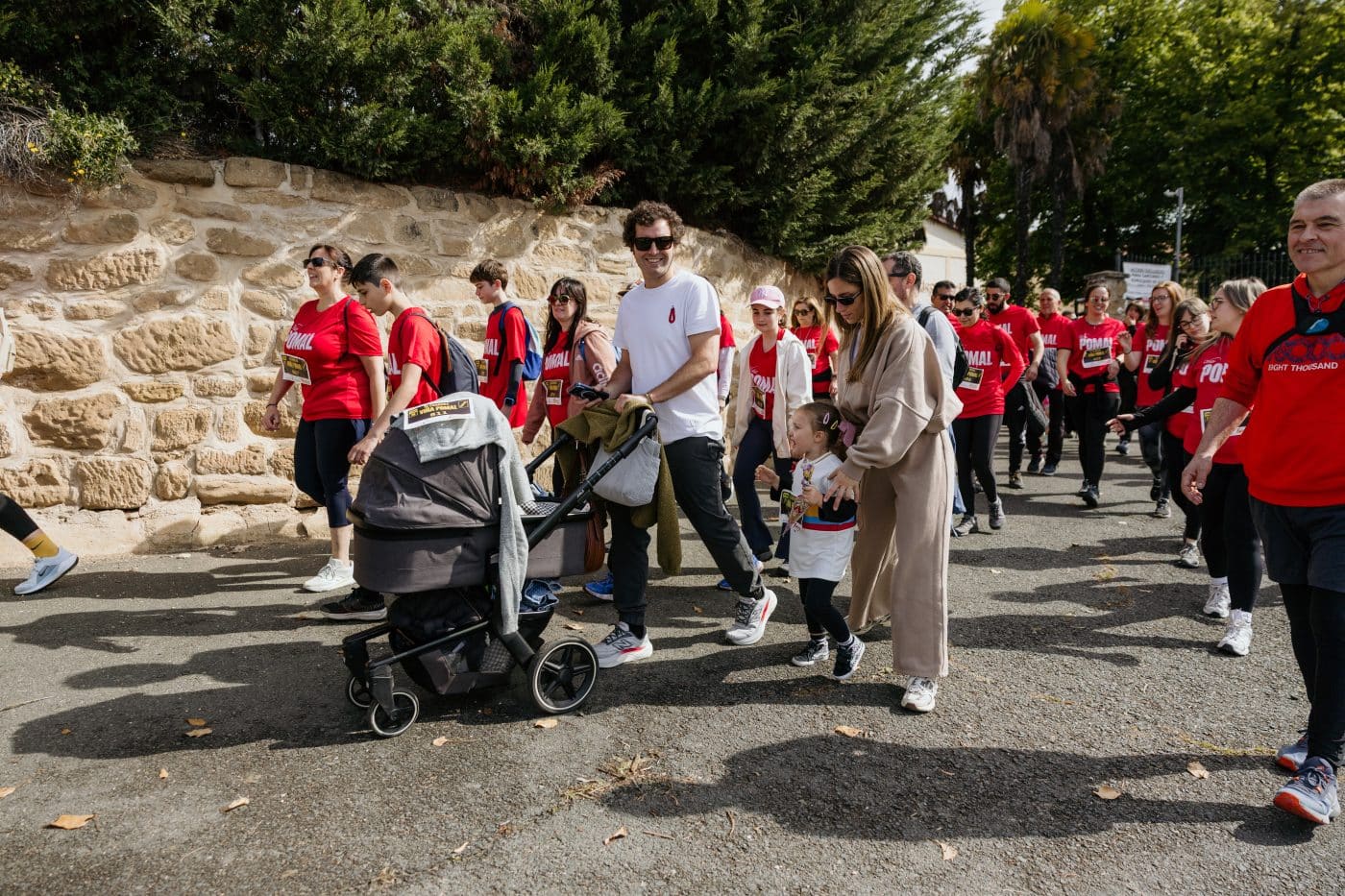 La III Carrera Solidaria Viña Pomal bate récord en Haro: más de 700 participantes y 3.000 euros recaudados para FARO 8