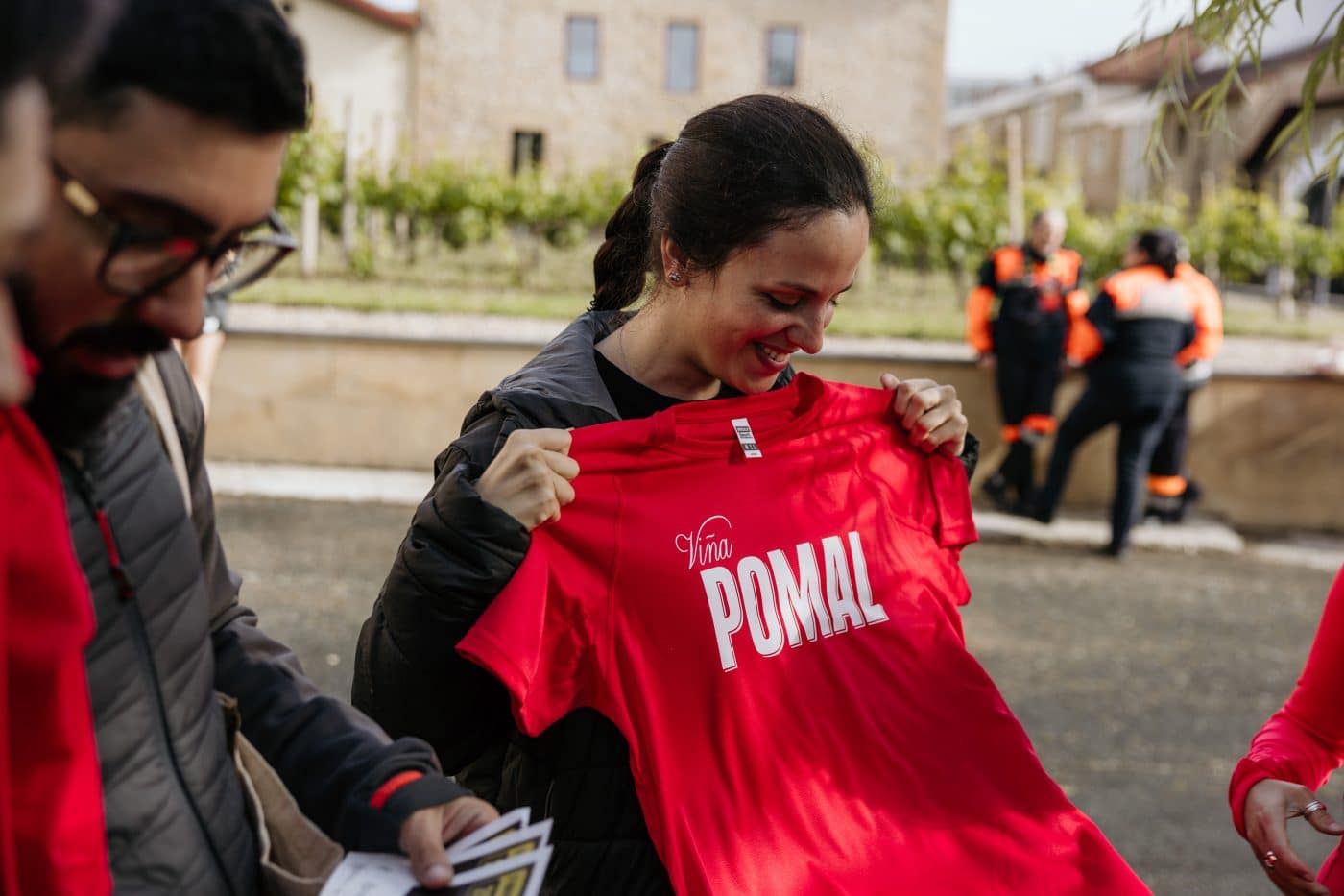 La III Carrera Solidaria Viña Pomal bate récord en Haro: más de 700 participantes y 3.000 euros recaudados para FARO 14