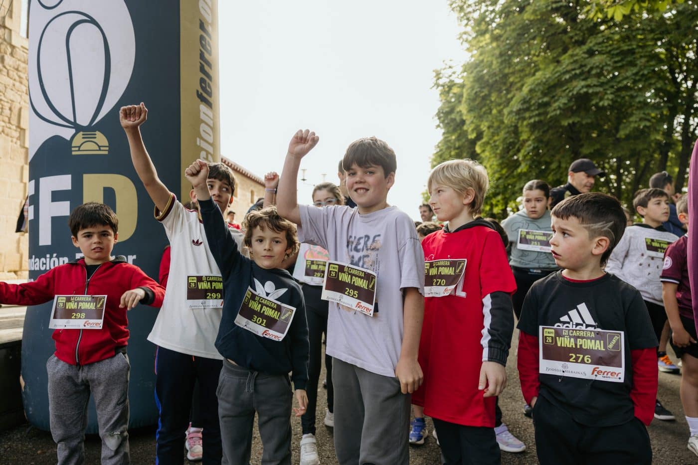 La III Carrera Solidaria Viña Pomal bate récord en Haro: más de 700 participantes y 3.000 euros recaudados para FARO 15
