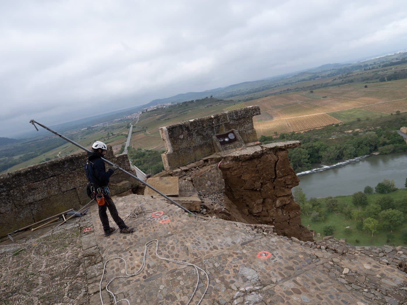 La Rioja movilizará los "fondos necesarios" para recuperar el patrimonio tras el derrumbe en San Vicente de la Sonsierra 3