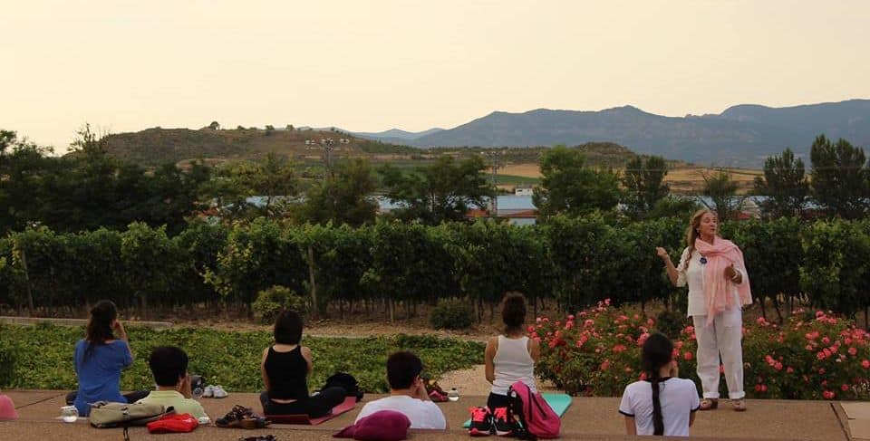 Yoga entre viñedos
