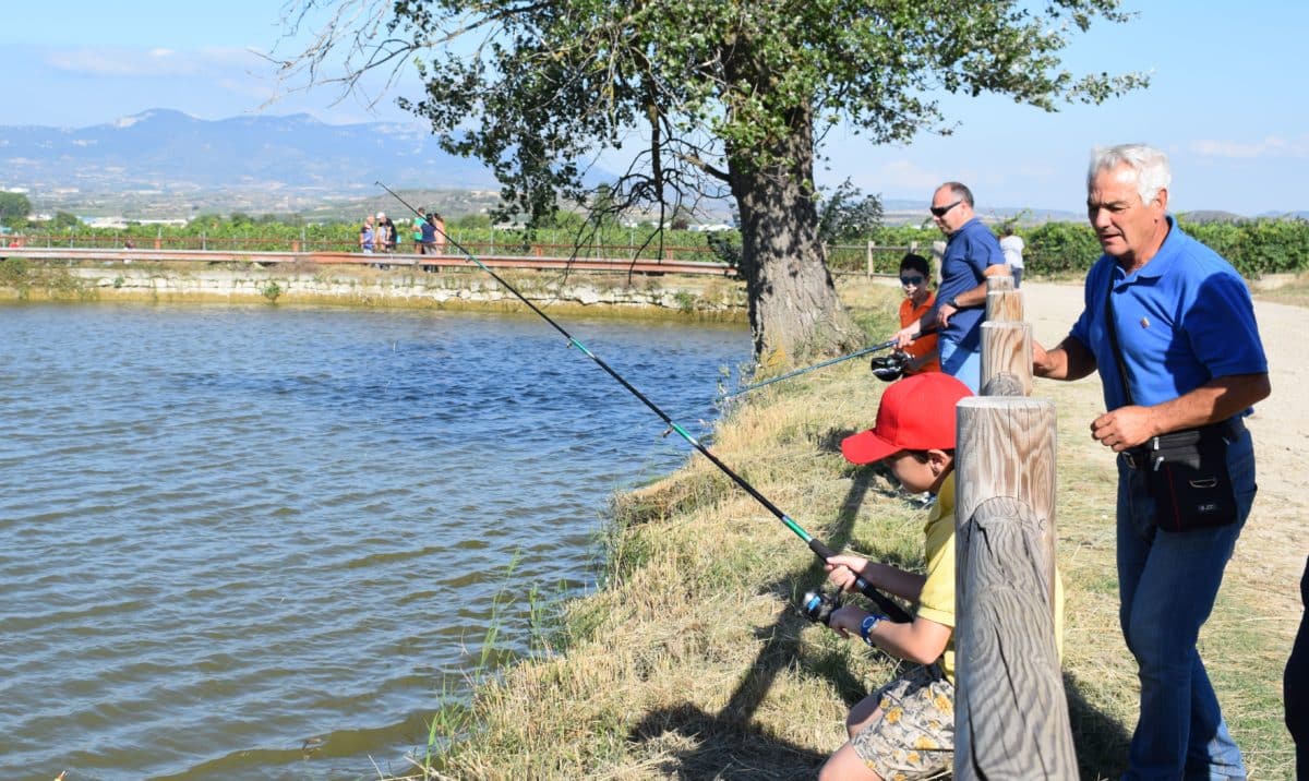 Casi 40 niños participan en los Concursos de Pesca de la Sociedad Riojalteña de Caza y Pesca 7
