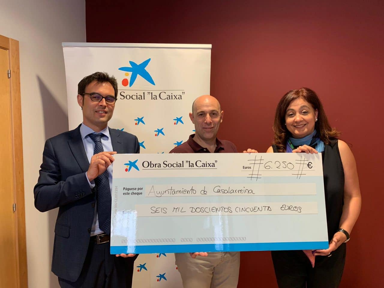 La Caixa colabora con el Ayuntamiento de Casalarreina en la instalación de un parque saludable