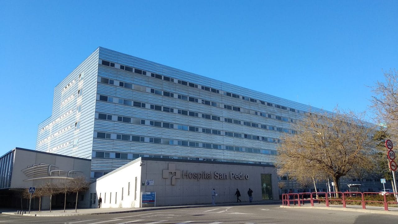 El Círculo de la Sanidad pide apostar por la reducción de listas de espera y acelerar la renovación tecnológica en hospitales