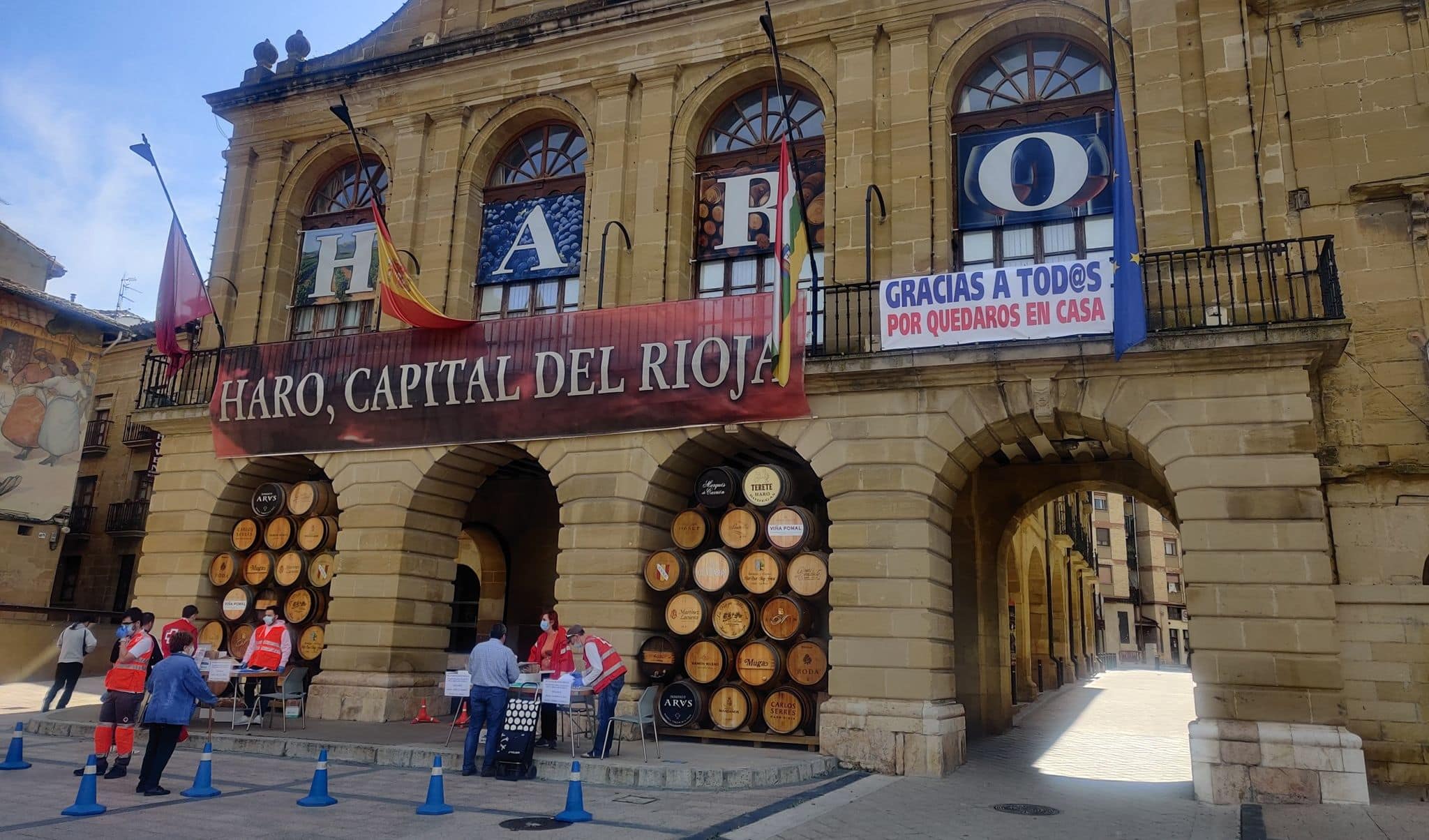 Los ayuntamientos riojanos comienzan a repartir las mascarillas entregadas por el Gobierno