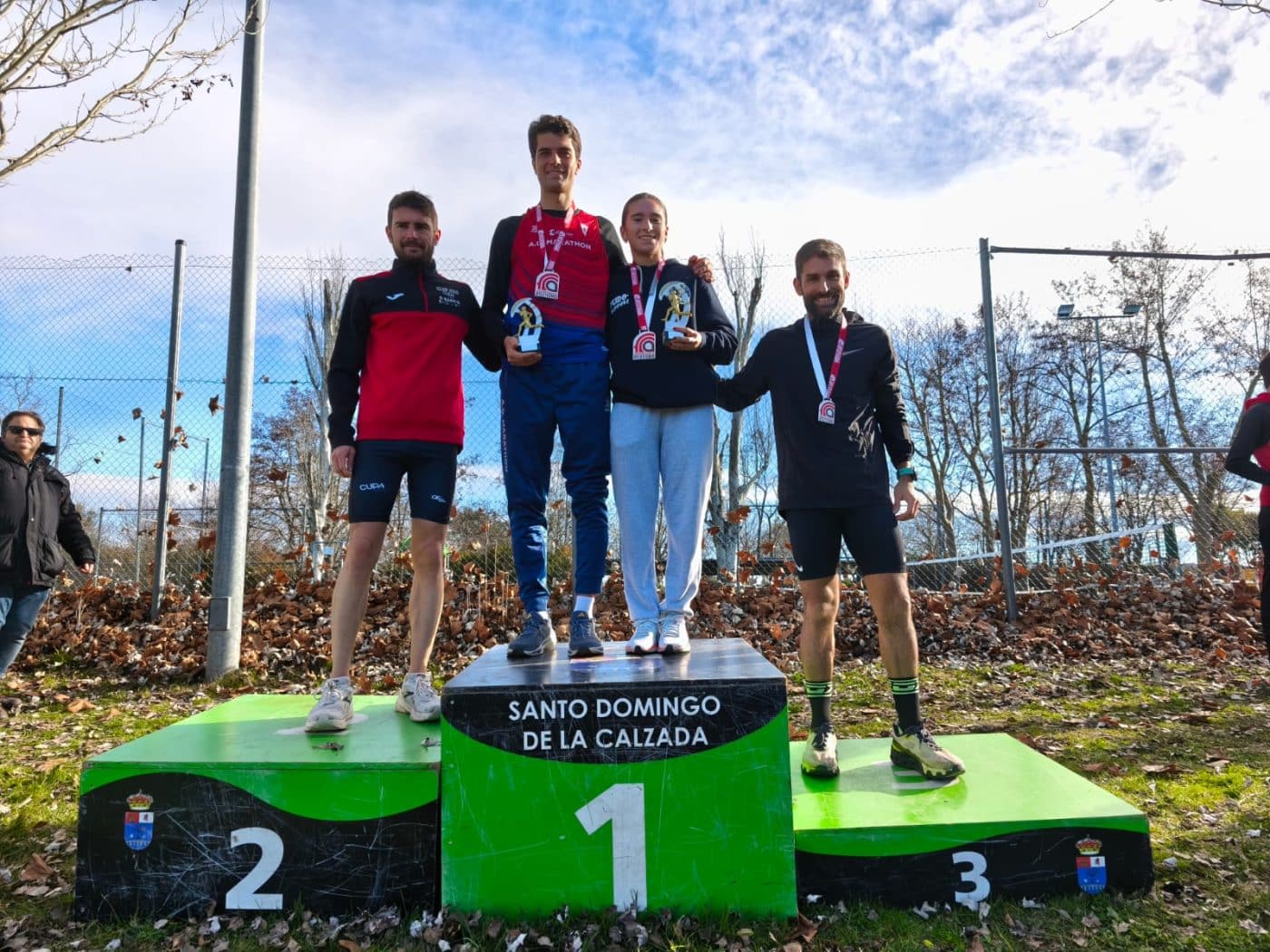 Haizea Molins y Juan Loma se coronan campeones de La Rioja de cross individual en Santo Domingo