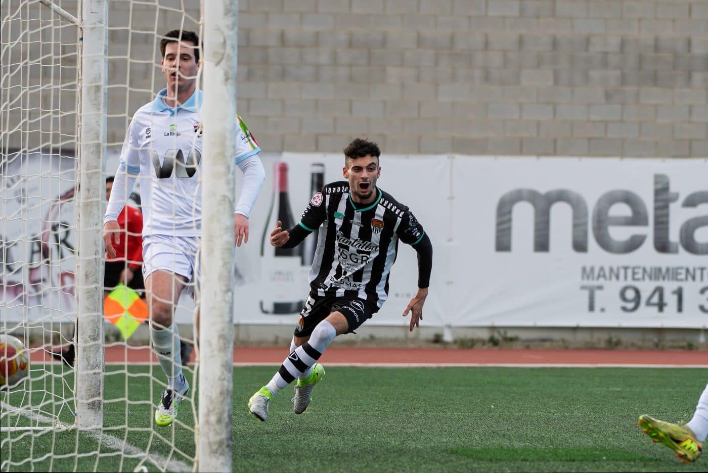 El Haro frena su mala racha ante el Arnedo con un empate de carácter