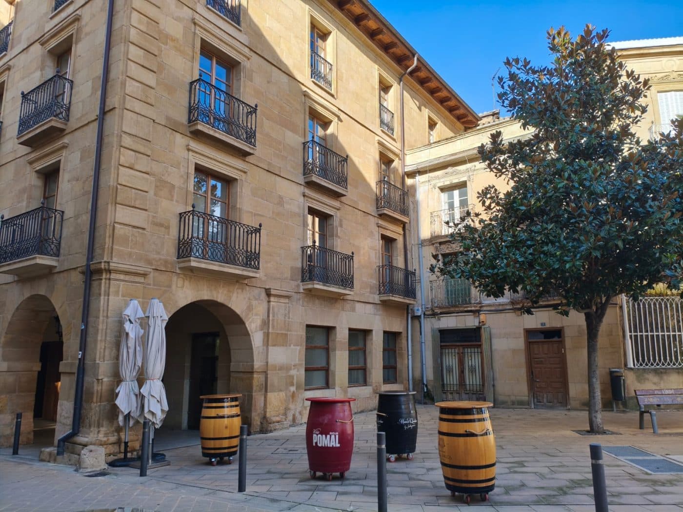 Haro aprueba el derribo del edificio de la calle Hermanos Sánchez del Río