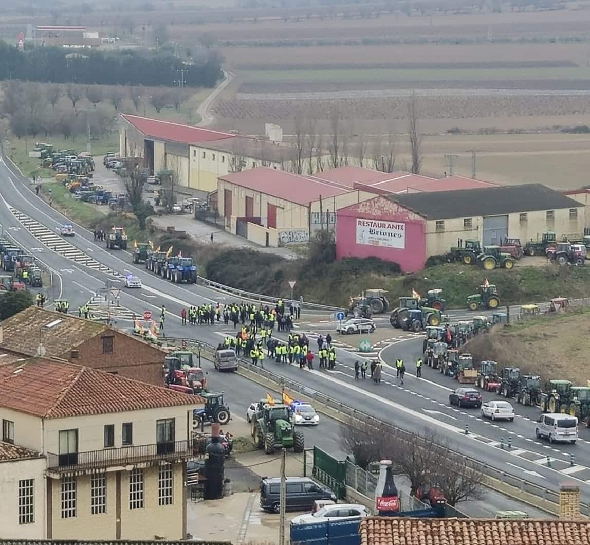 Las tractoradas vuelven a la carretera con cortes periódicos en cinco puntos de La Rioja