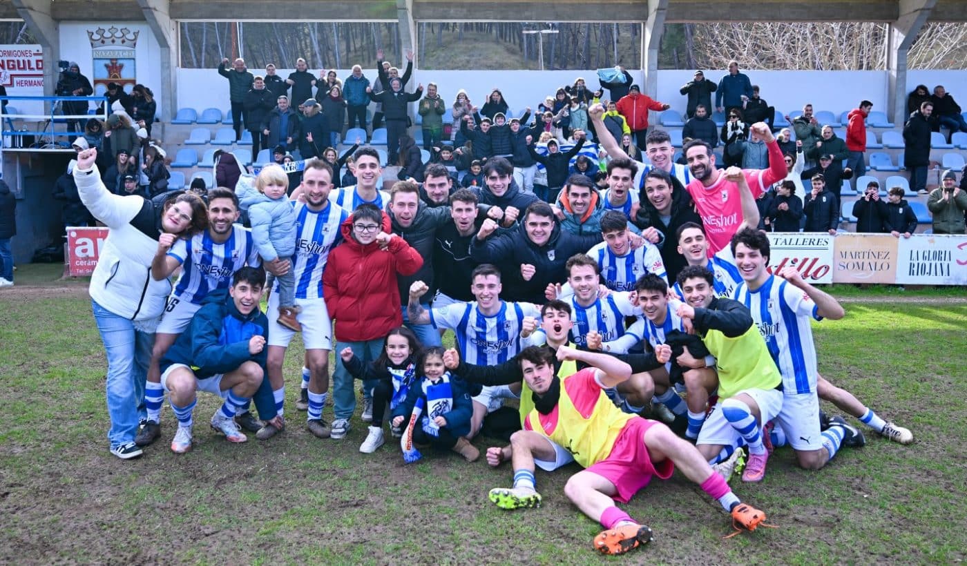 El Náxara remonta y gana a la UD Logroñés en La Salera