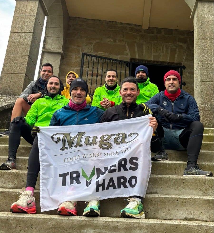 Los Tryners Haro cumplen una vez más con el rito de la primera subida del año a San Felices