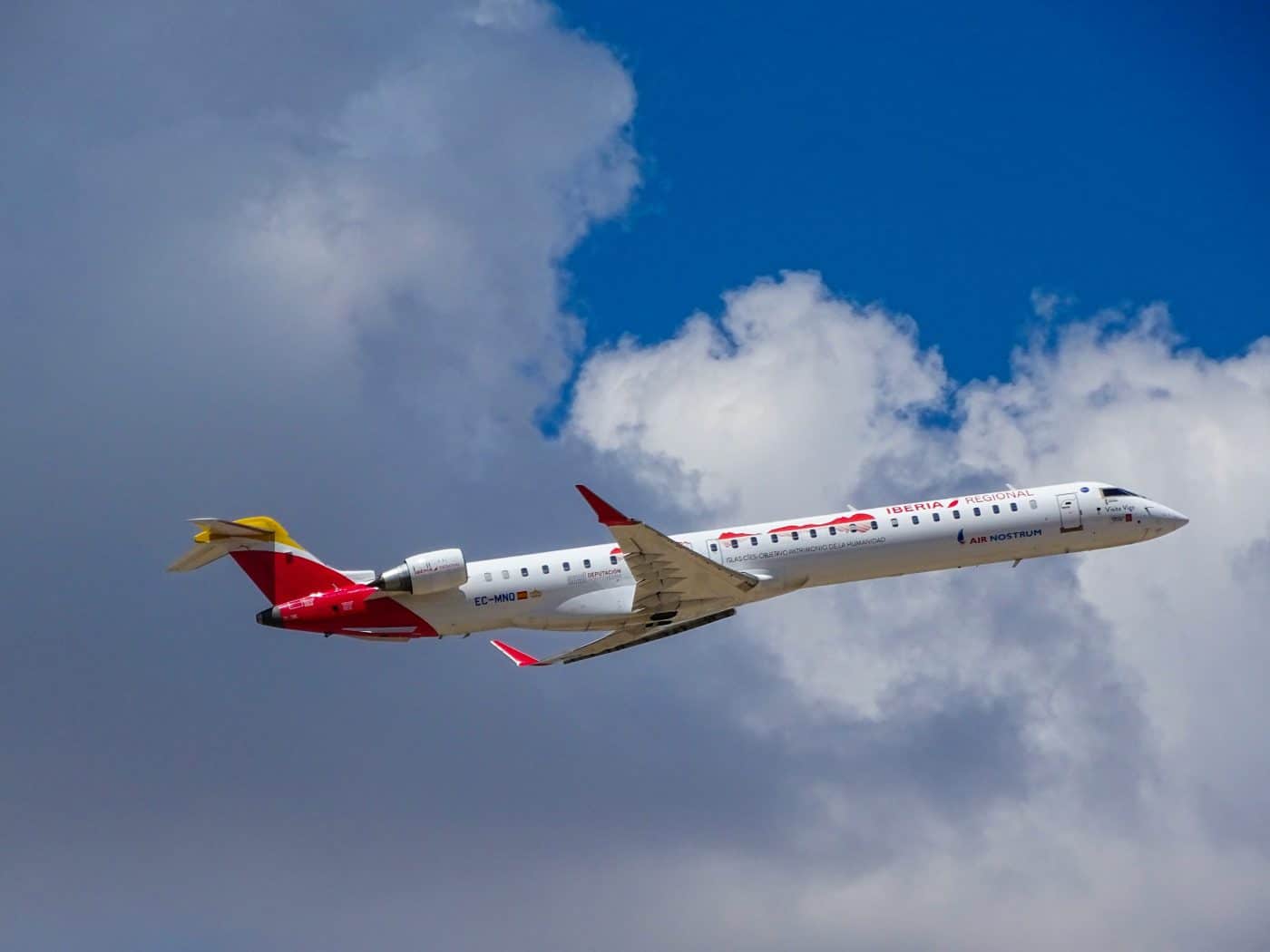 Air Nostrum y Mel Air presentan oferta para operar los vuelos con Madrid y Palma desde Logroño