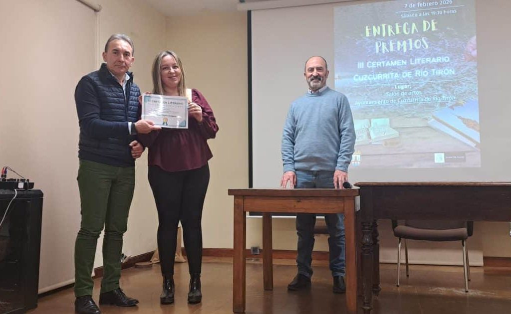 Evelyn Megías gana el III Certamen Literario de Cuzcurrita de Río Tirón en la modalidad adulta