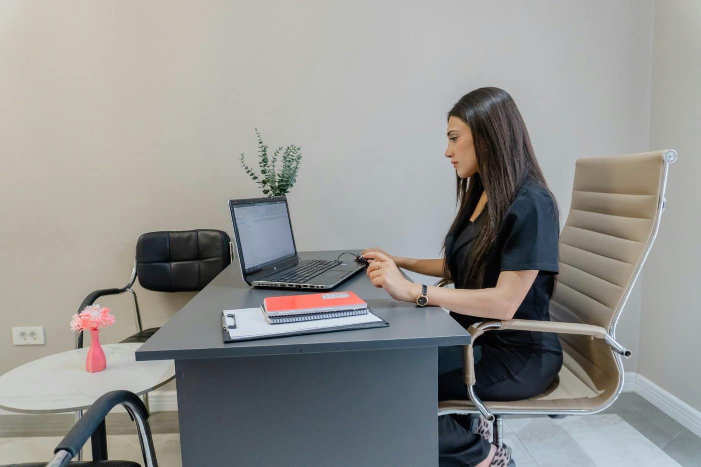 Programa para nóminas y software de control de stock para una gestión empresarial eficiente