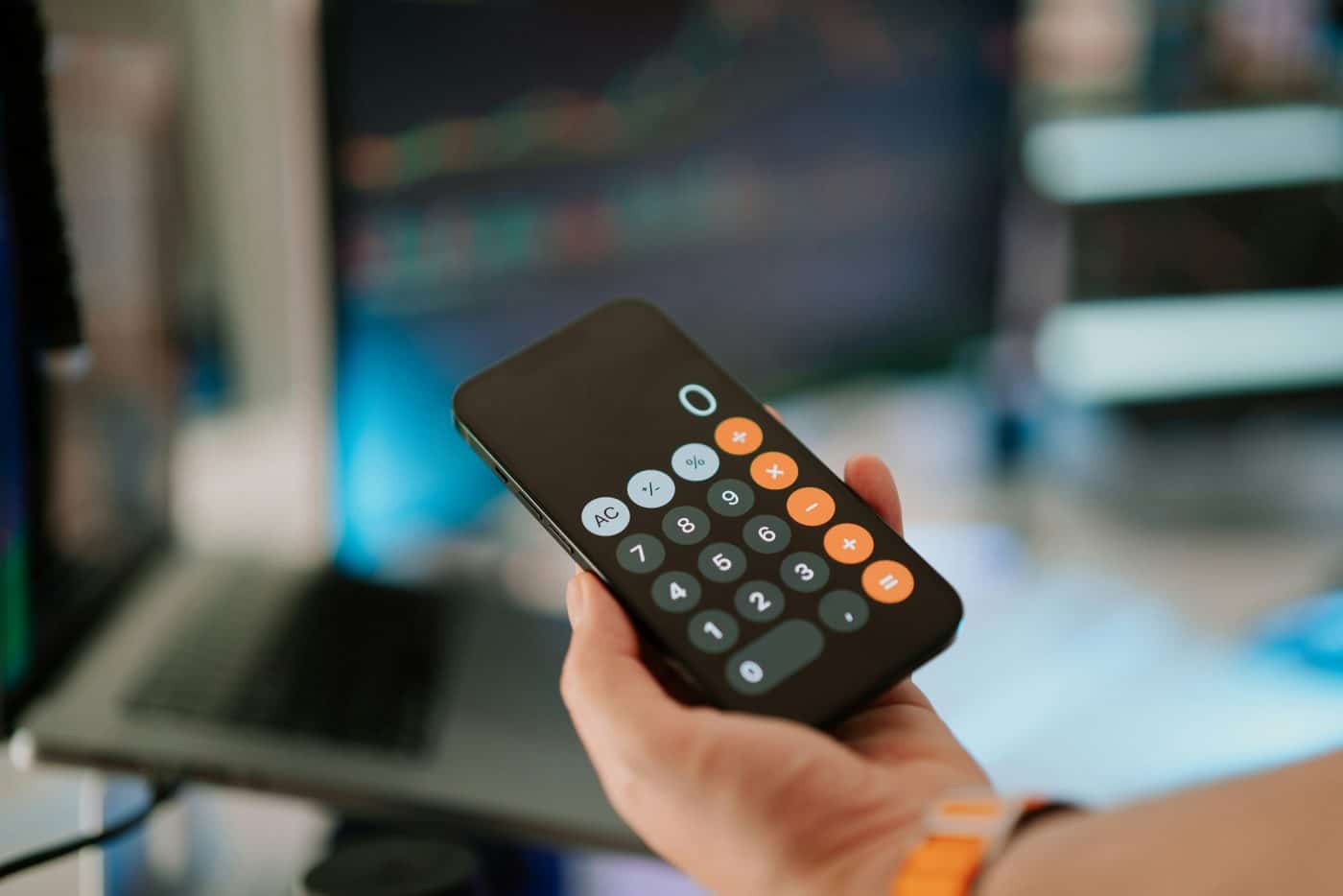 Qué es el modelo 303 y su relación con el registro horario empresarial