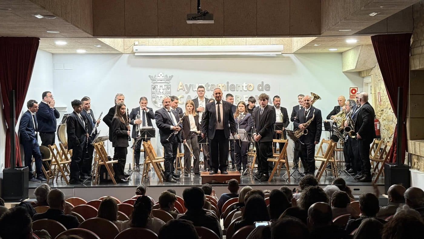 Casalarreina despide a Miguel Juan Martínez tras 18 años al frente de la Banda Municipal de Música