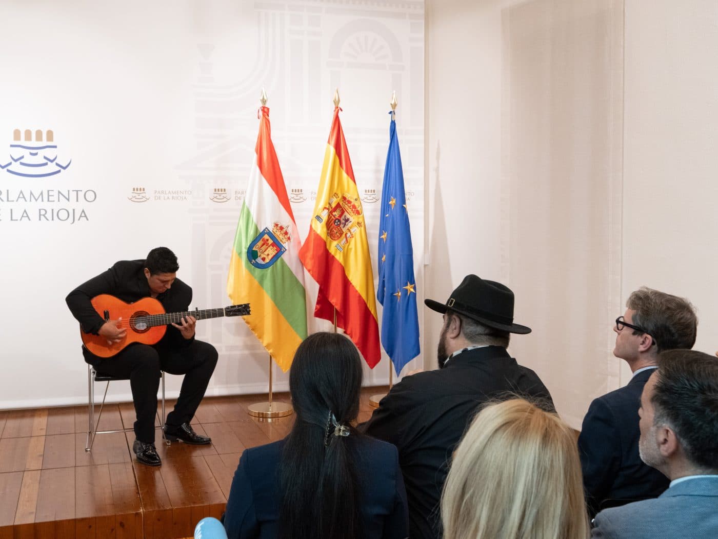 La Rioja reivindica al pueblo gitano como “pieza clave” en su sociedad
