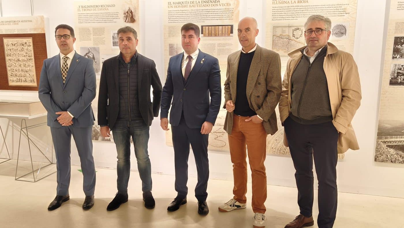 La exposición ‘Los tesoros del IER’ reúne en Santo Domingo manuscritos, fotografías y piezas históricas de gran valor patrimonial