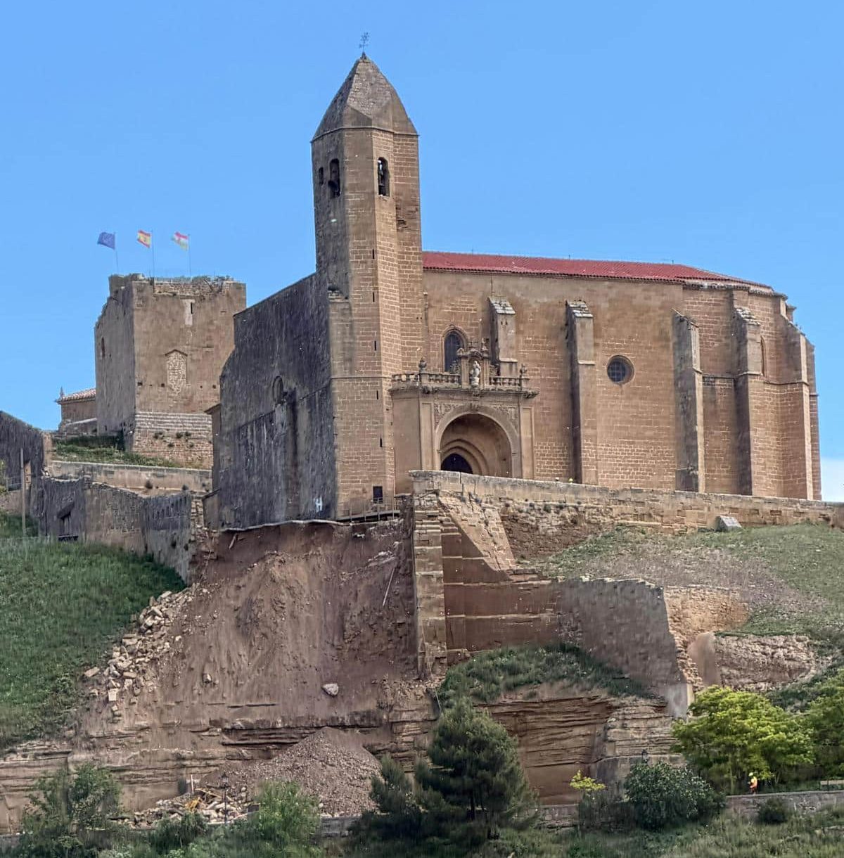 Susto en San Vicente de la Sonsierra: se viene abajo parte de la muralla